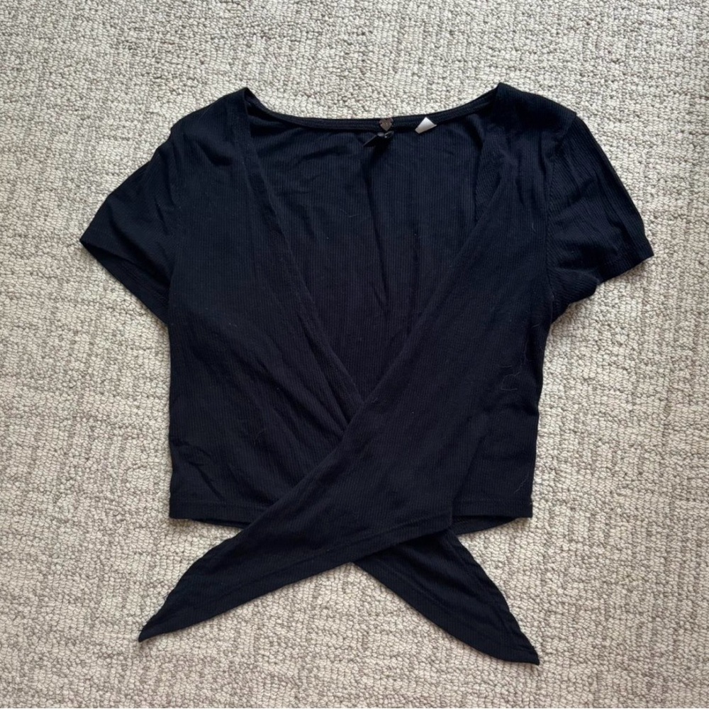 PacSun Tie Front Black Crop Top